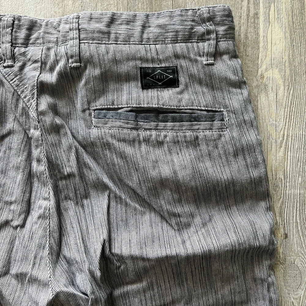 Mens Gray Casual Shorts Size 30 Classic Fit Flat Front Summer Split Co USA - Picture 5 of 11